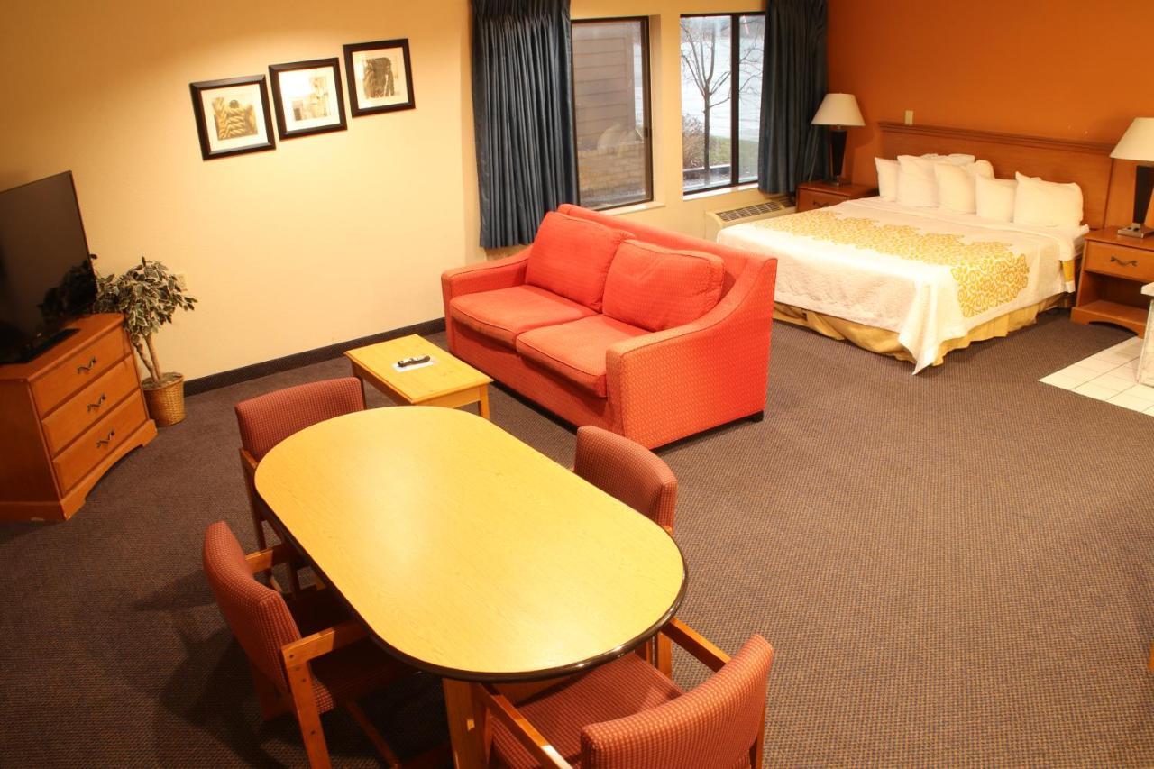 Days Inn By Wyndham Black River Falls - Access To Atv Trail מראה חיצוני תמונה