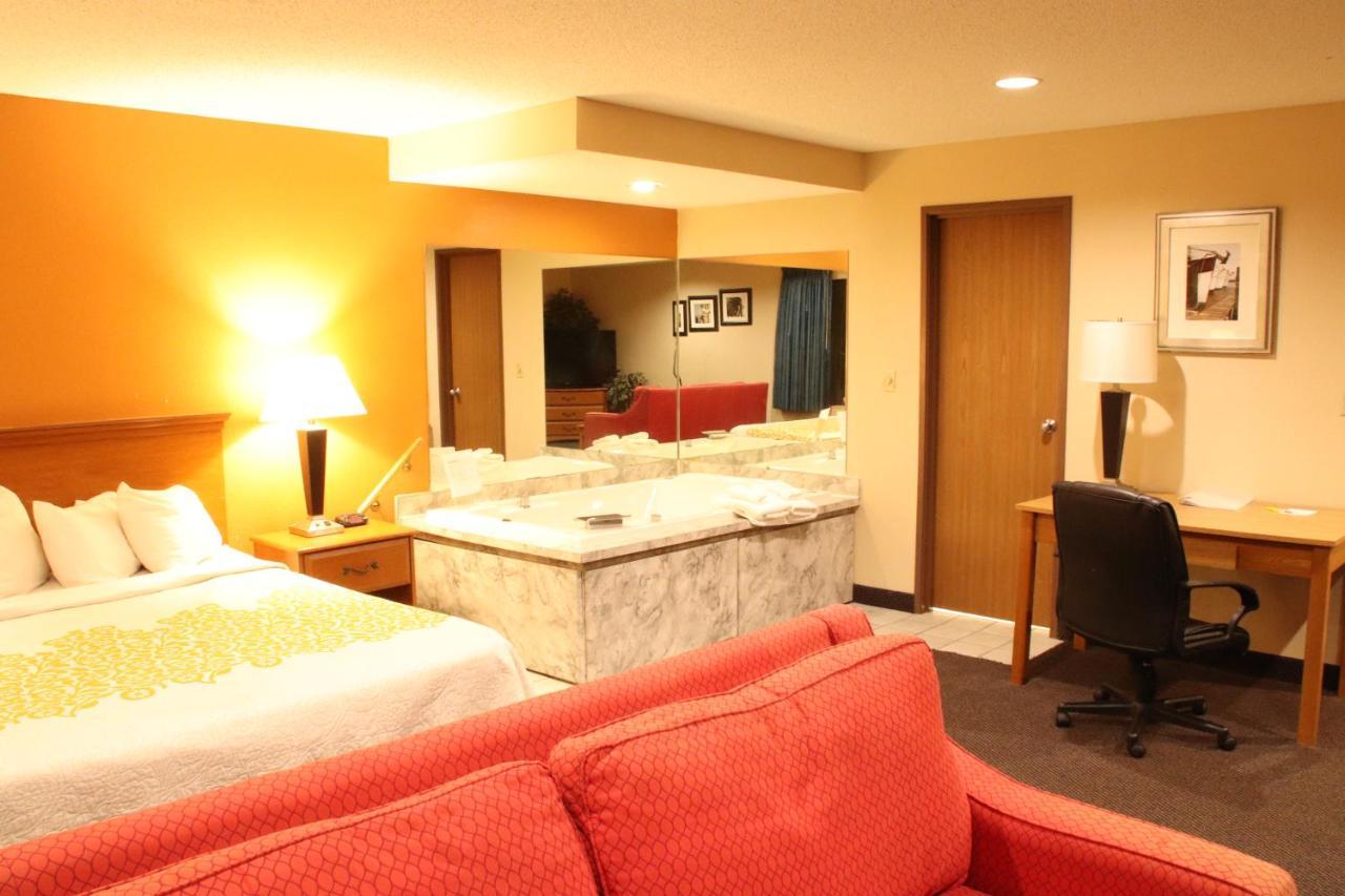 Days Inn By Wyndham Black River Falls - Access To Atv Trail מראה חיצוני תמונה