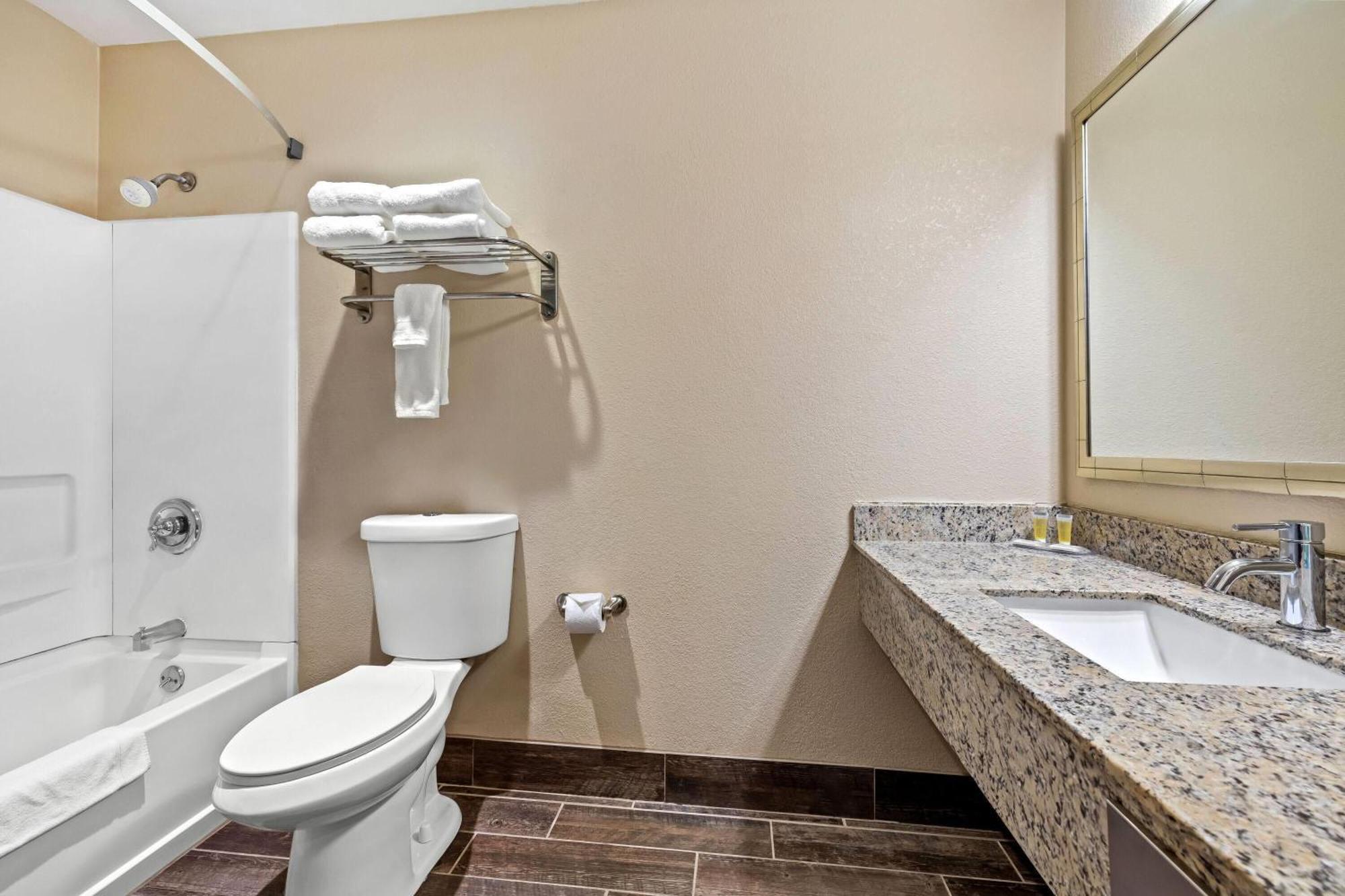Days Inn By Wyndham Black River Falls - Access To Atv Trail מראה חיצוני תמונה