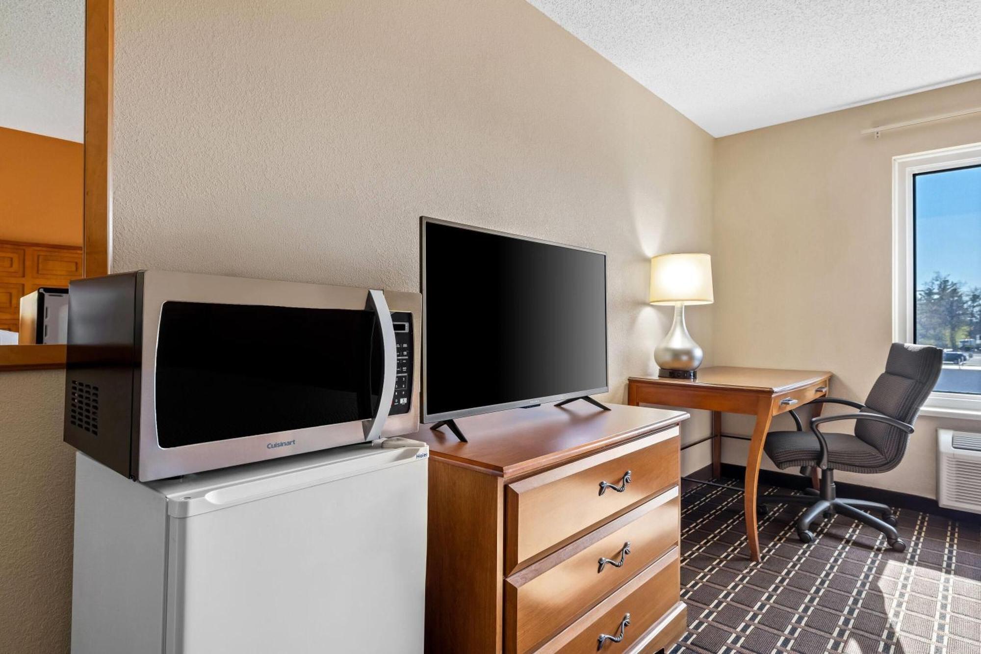 Days Inn By Wyndham Black River Falls - Access To Atv Trail מראה חיצוני תמונה