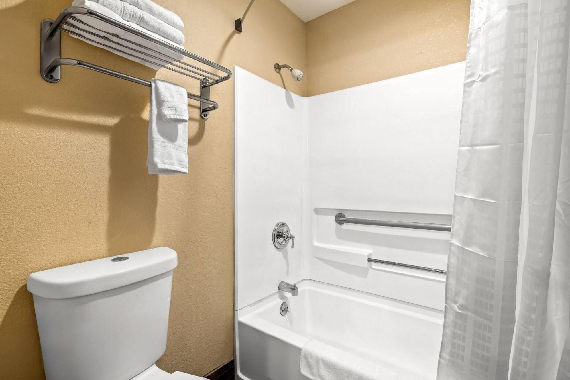 Days Inn By Wyndham Black River Falls - Access To Atv Trail מראה חיצוני תמונה