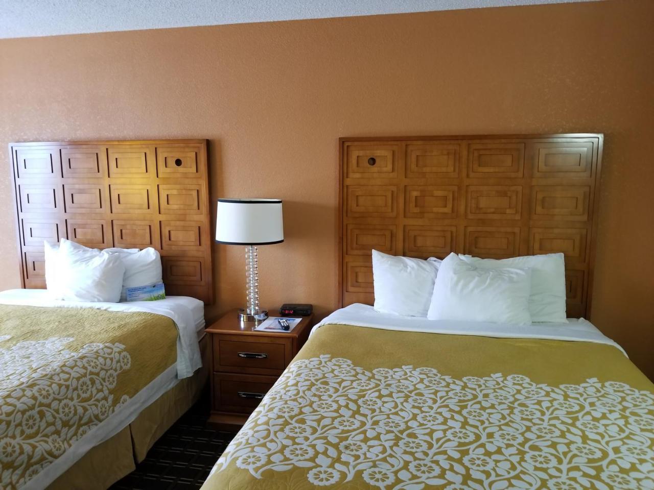 Days Inn By Wyndham Black River Falls - Access To Atv Trail מראה חיצוני תמונה